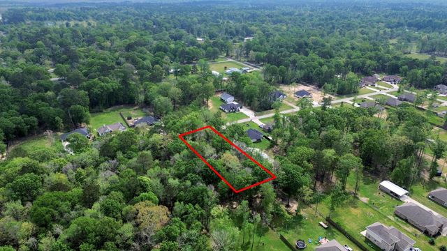 134 County Road 6606, Dayton, TX 77535