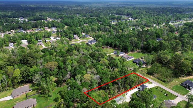 134 County Road 6606, Dayton, TX 77535