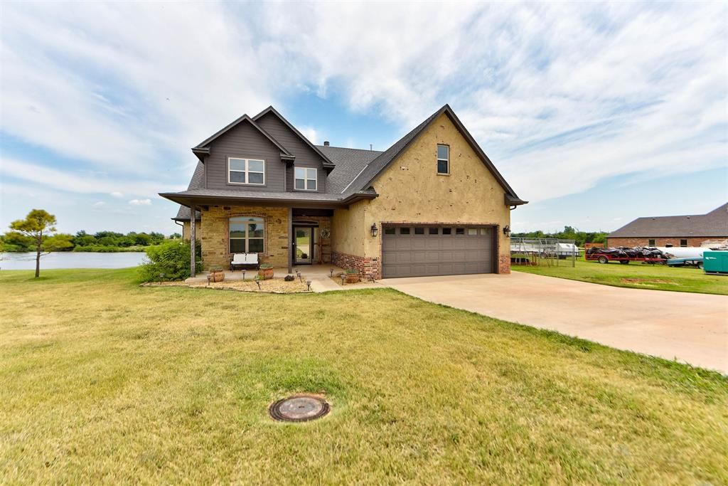 9308 Lake Drive, Piedmont, OK 73078