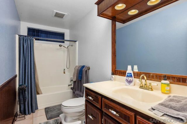 534 Tam O Shanter Dr, San Marcos, CA 92069