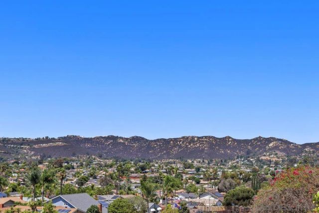 534 Tam O Shanter Dr, San Marcos, CA 92069