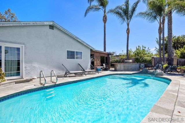 534 Tam O Shanter Dr, San Marcos, CA 92069