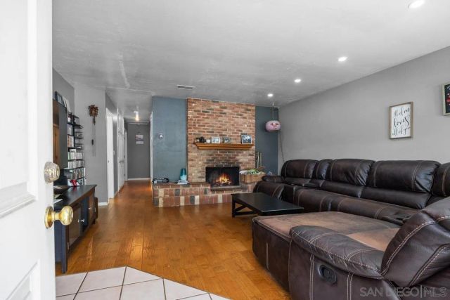 534 Tam O Shanter Dr, San Marcos, CA 92069