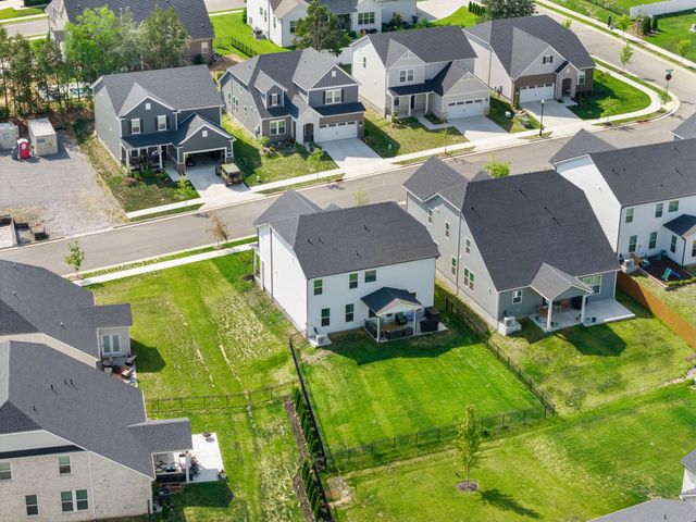 1003 Lionheart Dr, Hermitage, TN 37076