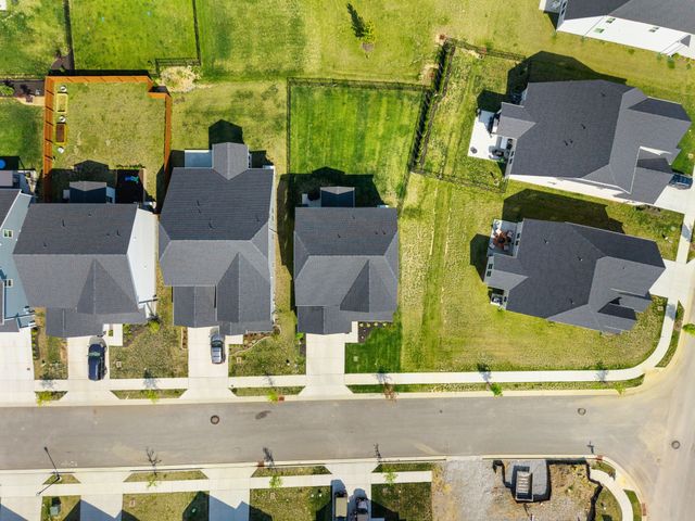 1003 Lionheart Dr, Hermitage, TN 37076