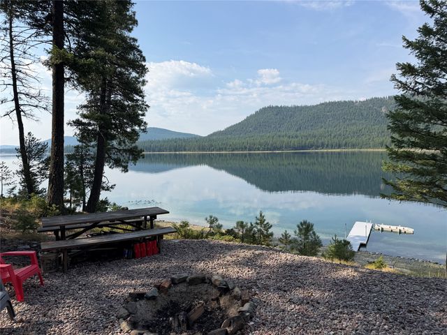 118 Locke Bay Drive E, Marion, MT 59925