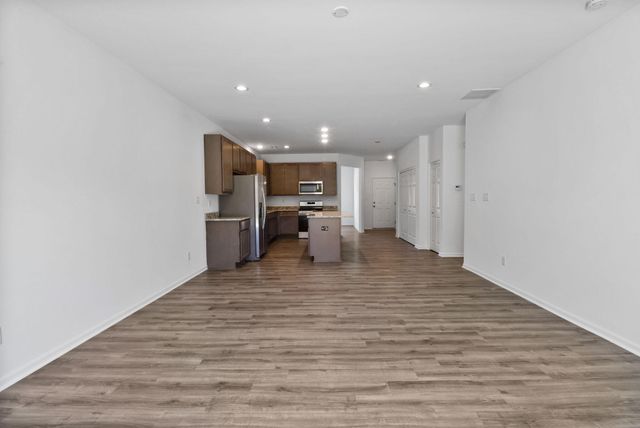 1519 W 72nd Place, Merrillville, IN 46410