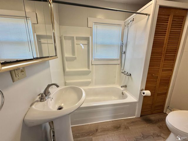 9834 Streeter Drive, Erie, MI 48133