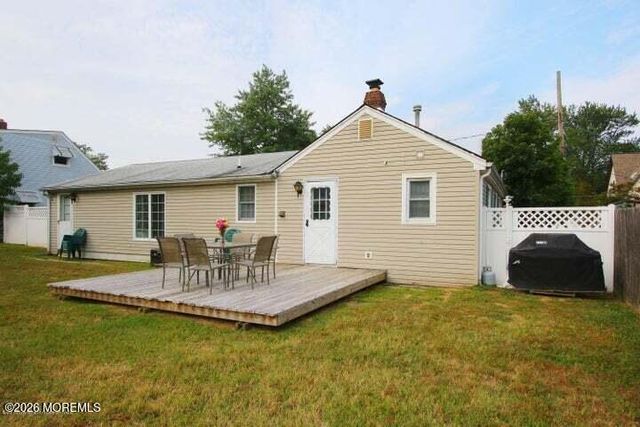 18 Mills Avenue, Port Monmouth, NJ 07758