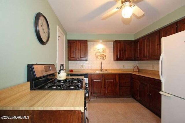 18 Mills Avenue, Port Monmouth, NJ 07758