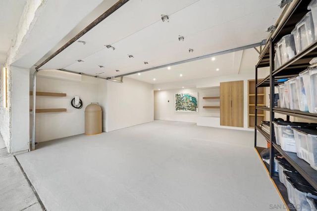 7376 Fay Ave, La Jolla, CA 92037