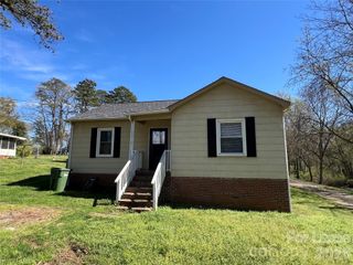 111 Hilltop Street, Mount Holly, NC 28120