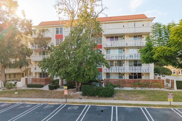 2630 PEARCE DRIVE 102, Clearwater, FL 33764