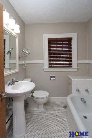 3028 Puritan Avenue, Lincoln, NE 68502