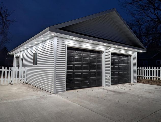 308 W Humbird Street, Rice Lake, WI 54868