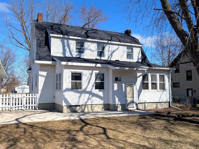 308 W Humbird Street, Rice Lake, WI 54868