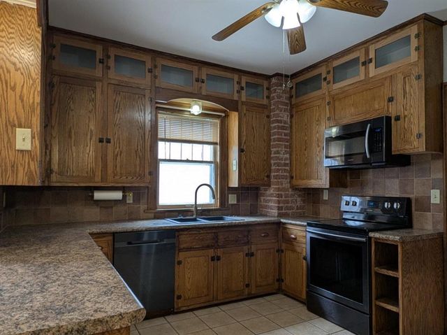 308 W Humbird Street, Rice Lake, WI 54868