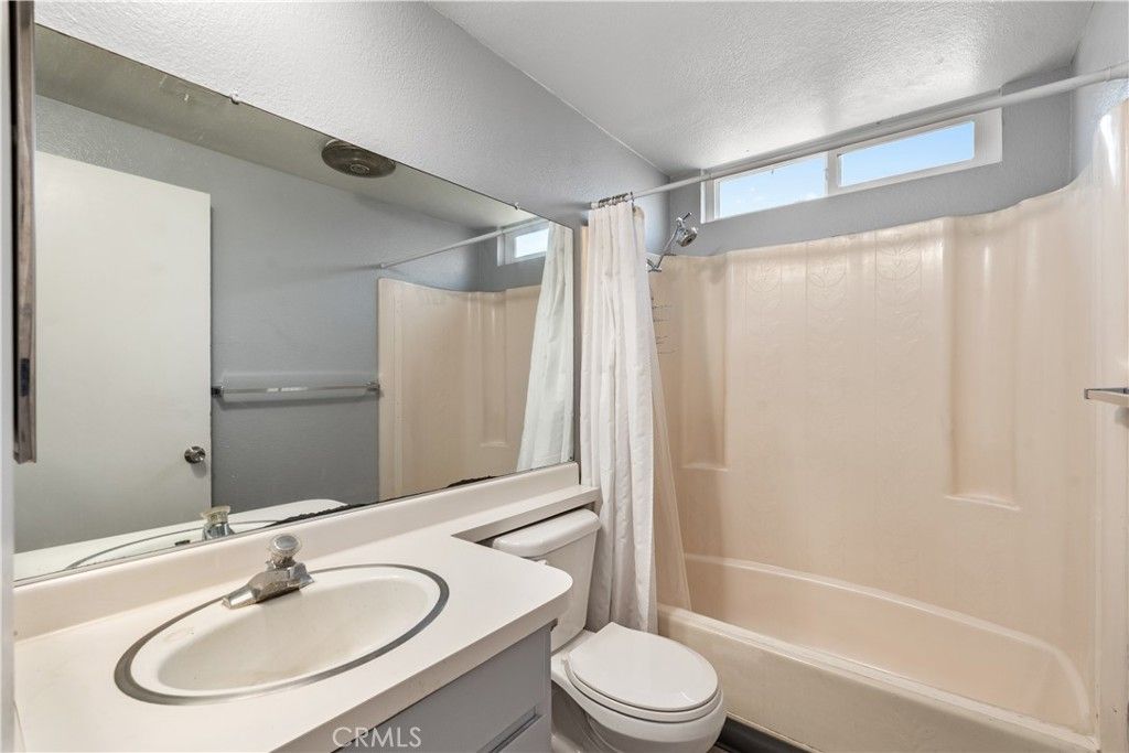 Image 15 of property listing at 303 W Linda Vista Avenue 19, Alhambra, CA 91801