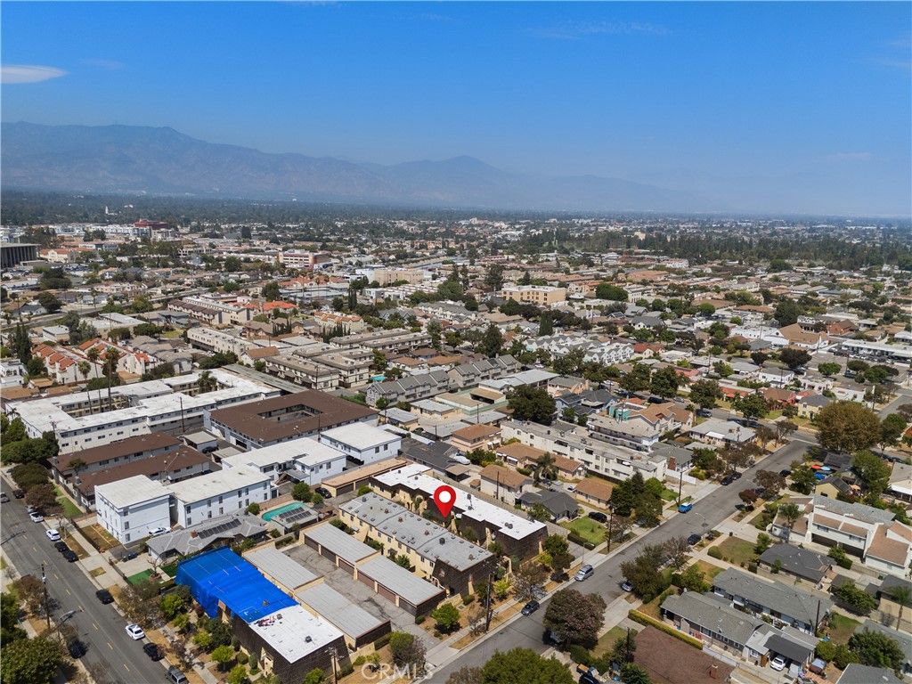 Image 25 of property listing at 303 W Linda Vista Avenue 19, Alhambra, CA 91801