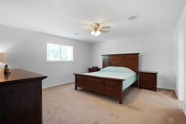 5515 Enchanted Timbers Drive, Humble, TX 77346