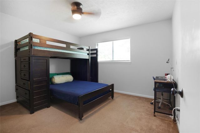 5515 Enchanted Timbers Drive, Humble, TX 77346