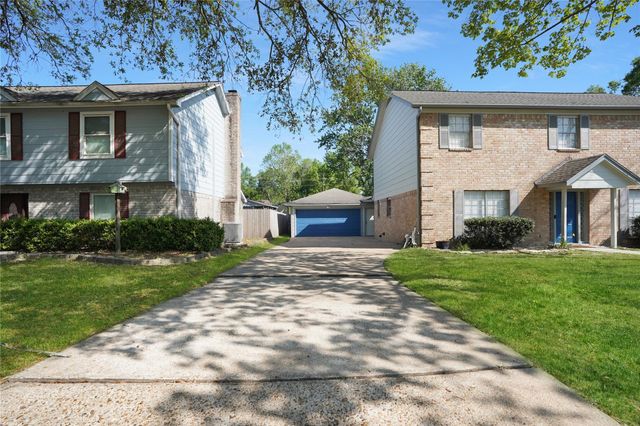 5515 Enchanted Timbers Drive, Humble, TX 77346