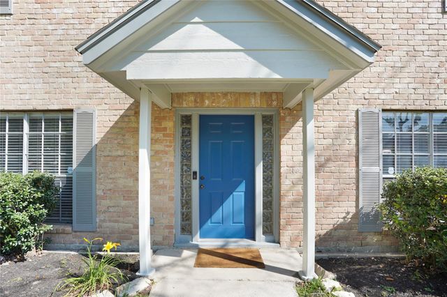 5515 Enchanted Timbers Drive, Humble, TX 77346