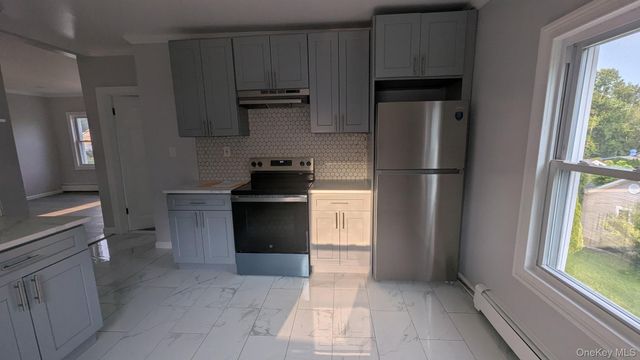 3230 Lexington Avenue apt 13, Mohegan Lake, NY 10547