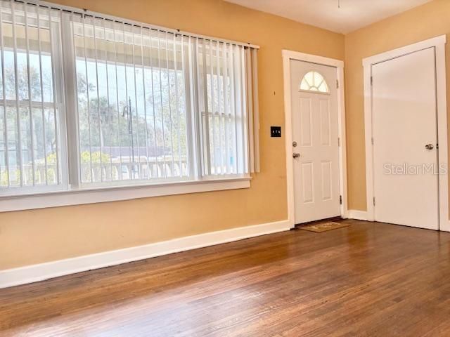 129 W UNIVERSITY AVENUE, Orange City, FL 32763