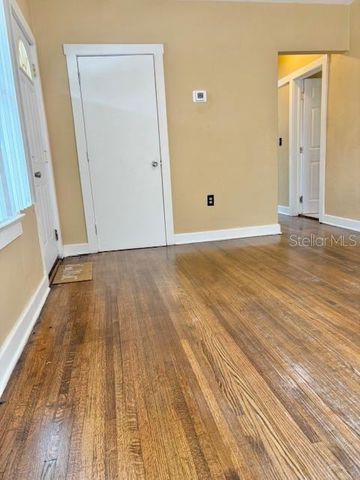 129 W UNIVERSITY AVENUE, Orange City, FL 32763