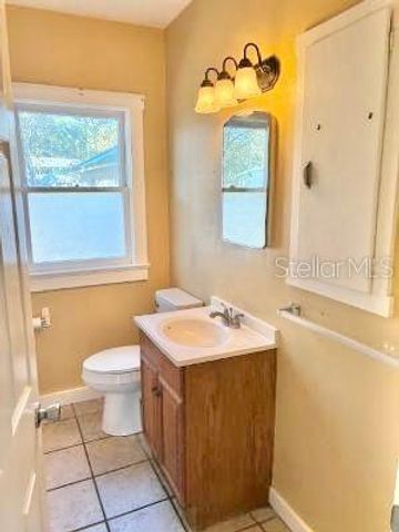 129 W UNIVERSITY AVENUE, Orange City, FL 32763