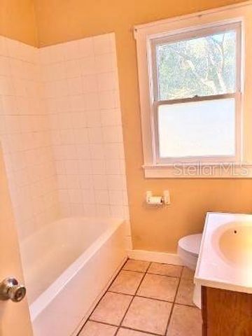 129 W UNIVERSITY AVENUE, Orange City, FL 32763