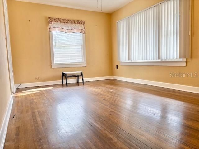 129 W UNIVERSITY AVENUE, Orange City, FL 32763