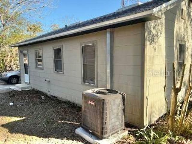 129 W UNIVERSITY AVENUE, Orange City, FL 32763