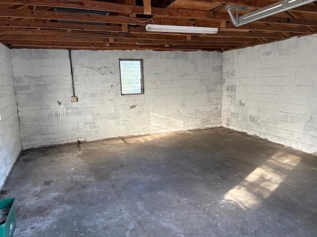 129 W UNIVERSITY AVENUE, Orange City, FL 32763