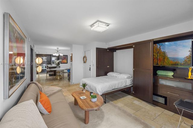 2625 Collins Avenue 402, Miami Beach, FL 33140