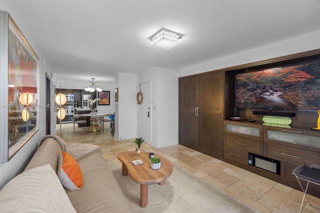 2625 Collins Avenue 402, Miami Beach, FL 33140