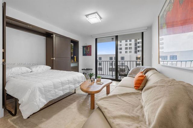 2625 Collins Avenue 402, Miami Beach, FL 33140