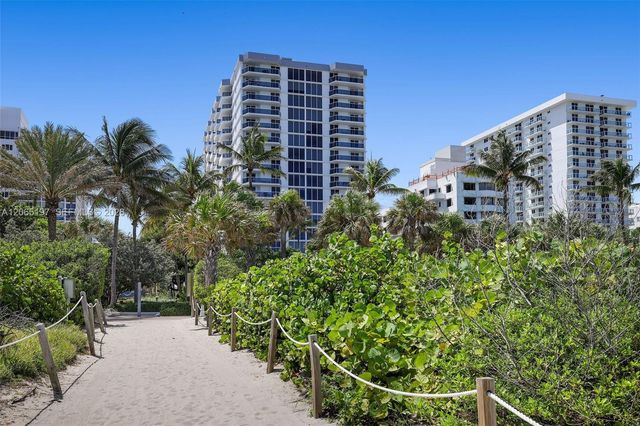2625 Collins Avenue 402, Miami Beach, FL 33140