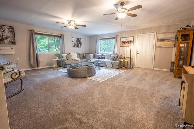 945 N Hockaday Road, Gladwin, MI 48624
