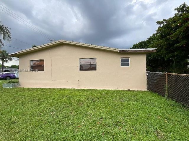 2100 NW 74th Avenue, Sunrise, FL 33313