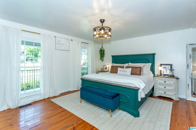 524 OLDE TOWNE LANE, Alabaster, AL 35007