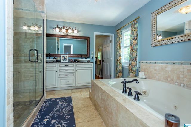524 OLDE TOWNE LANE, Alabaster, AL 35007