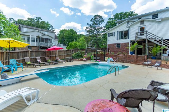 524 OLDE TOWNE LANE, Alabaster, AL 35007