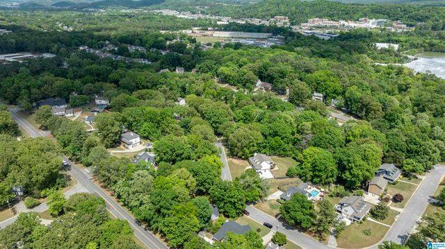 524 OLDE TOWNE LANE, Alabaster, AL 35007
