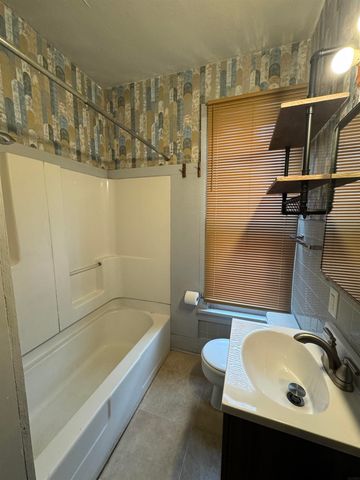 706 Allison, Charles City, IA 50616