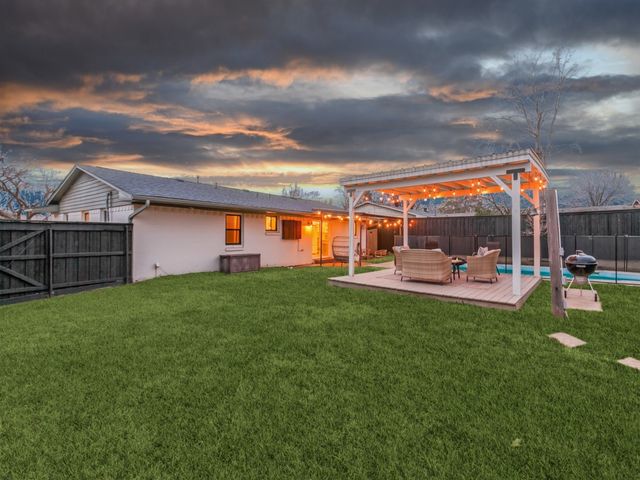 820 Warren Way, Richardson, TX 75080