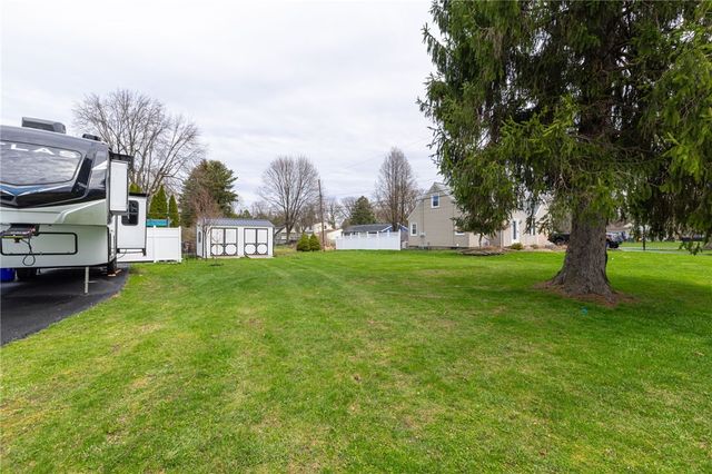 986 Gravel Road, Webster, NY 14580