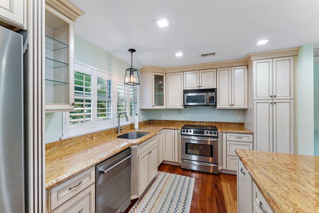 603 Xanadu Place, Jupiter, FL 33477