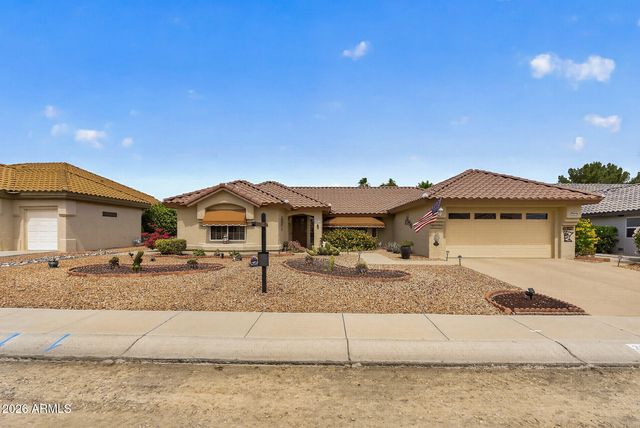 20419 N MEADOWOOD Drive, Sun City West, AZ 85375